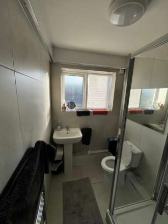 Navigation Rd, Dewsbury, Image 8