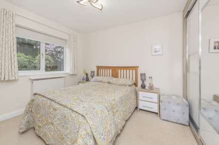 Briestfield Road, Dewsbury, Image 17