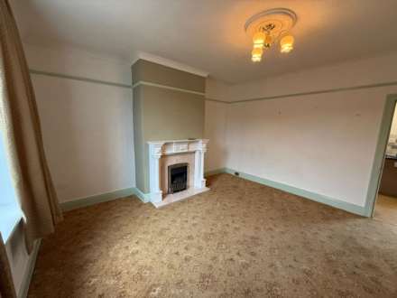 Leeds Road, Dewsbury, Image 3