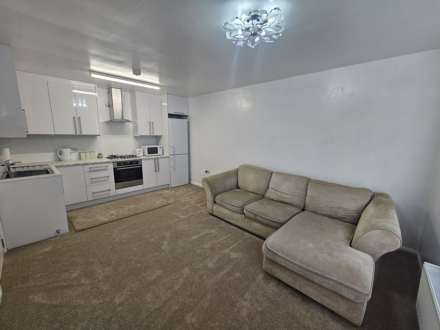 Throstle Nest, Batley, Image 2