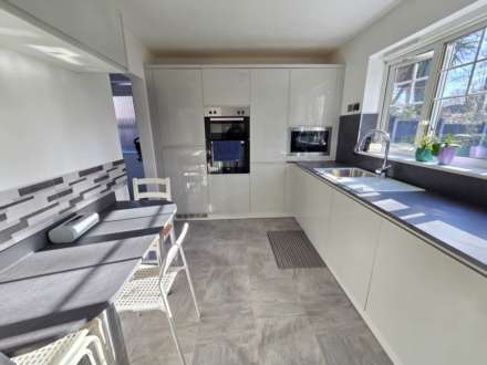 Old Mill View, Dewsbury, Image 16