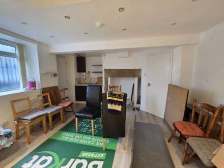 Halifax Road, Batley