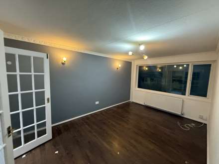 Ashworth Close, Dewsbury, Image 3