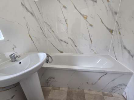 Elder Drive, Dewsbury, Image 11