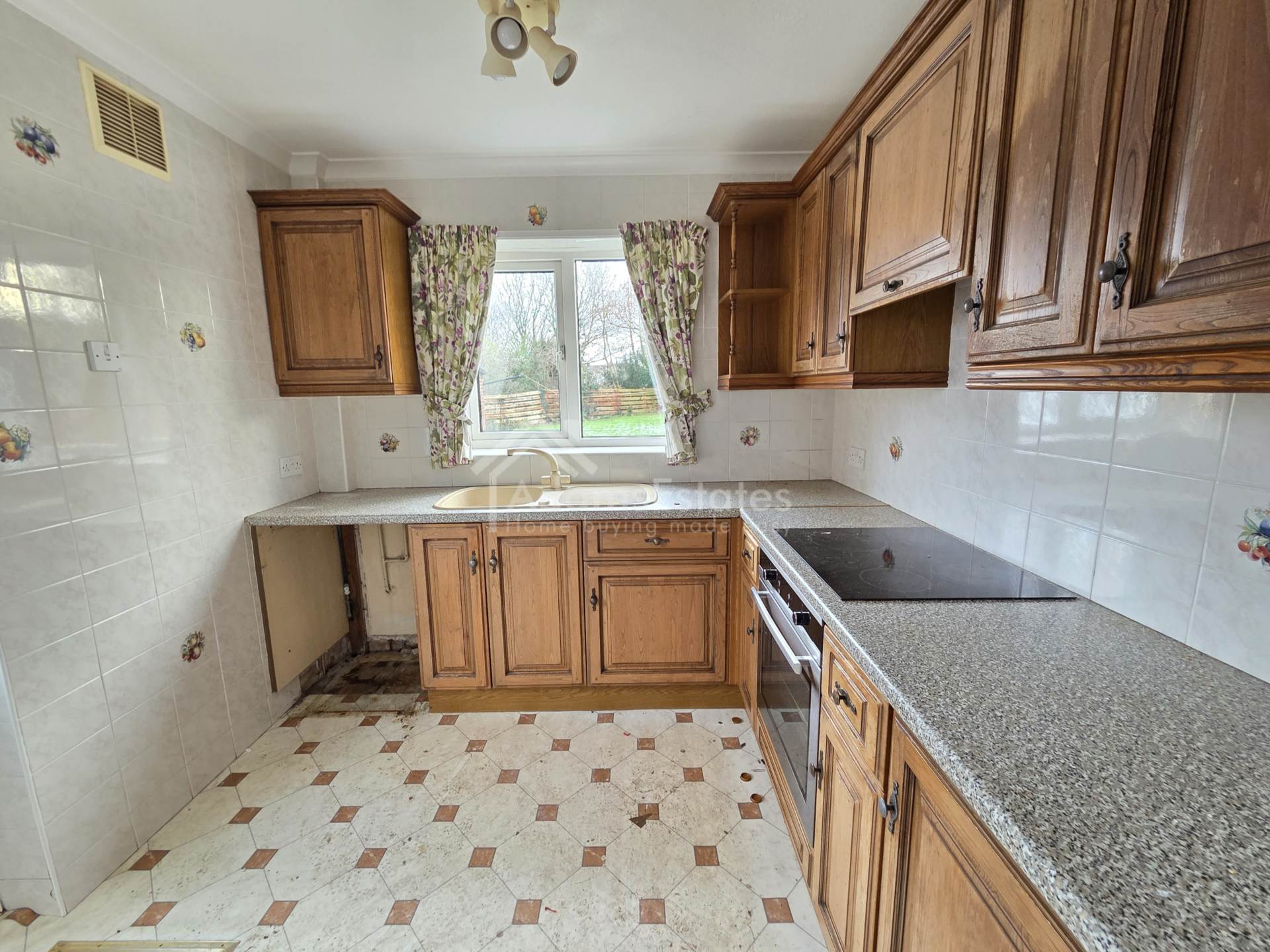 Highfield Mount, Dewsbury, Image 5