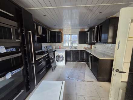 Staincliffe Road, Dewsbury, Image 4