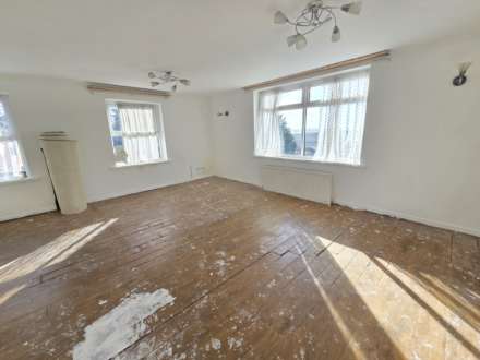 Staincliffe Road, Dewsbury, Image 6