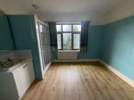 Richmond Road Hanging Heaton, Batley, Image 7