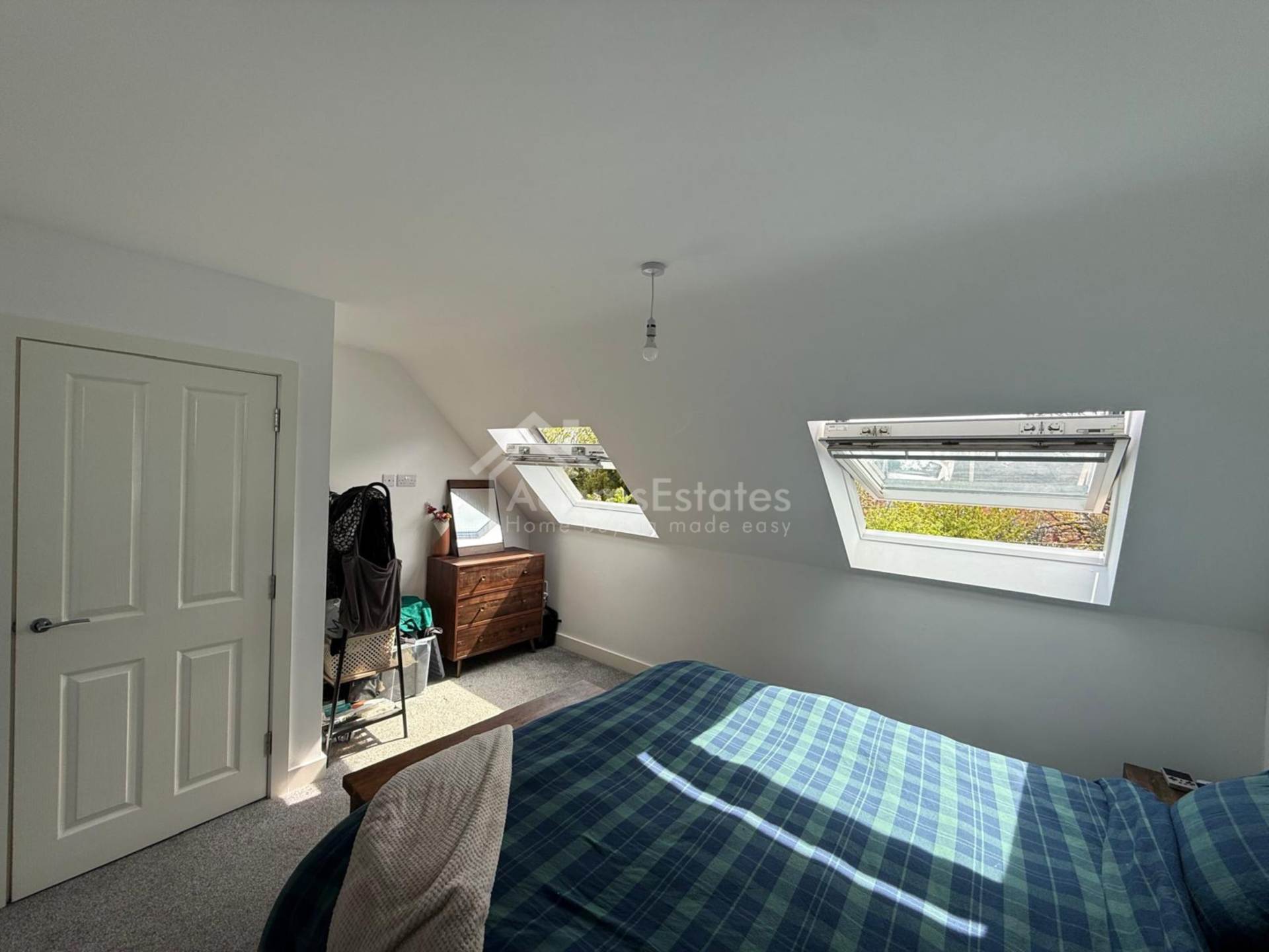 Hillcrest Court, Dewsbury, Image 13