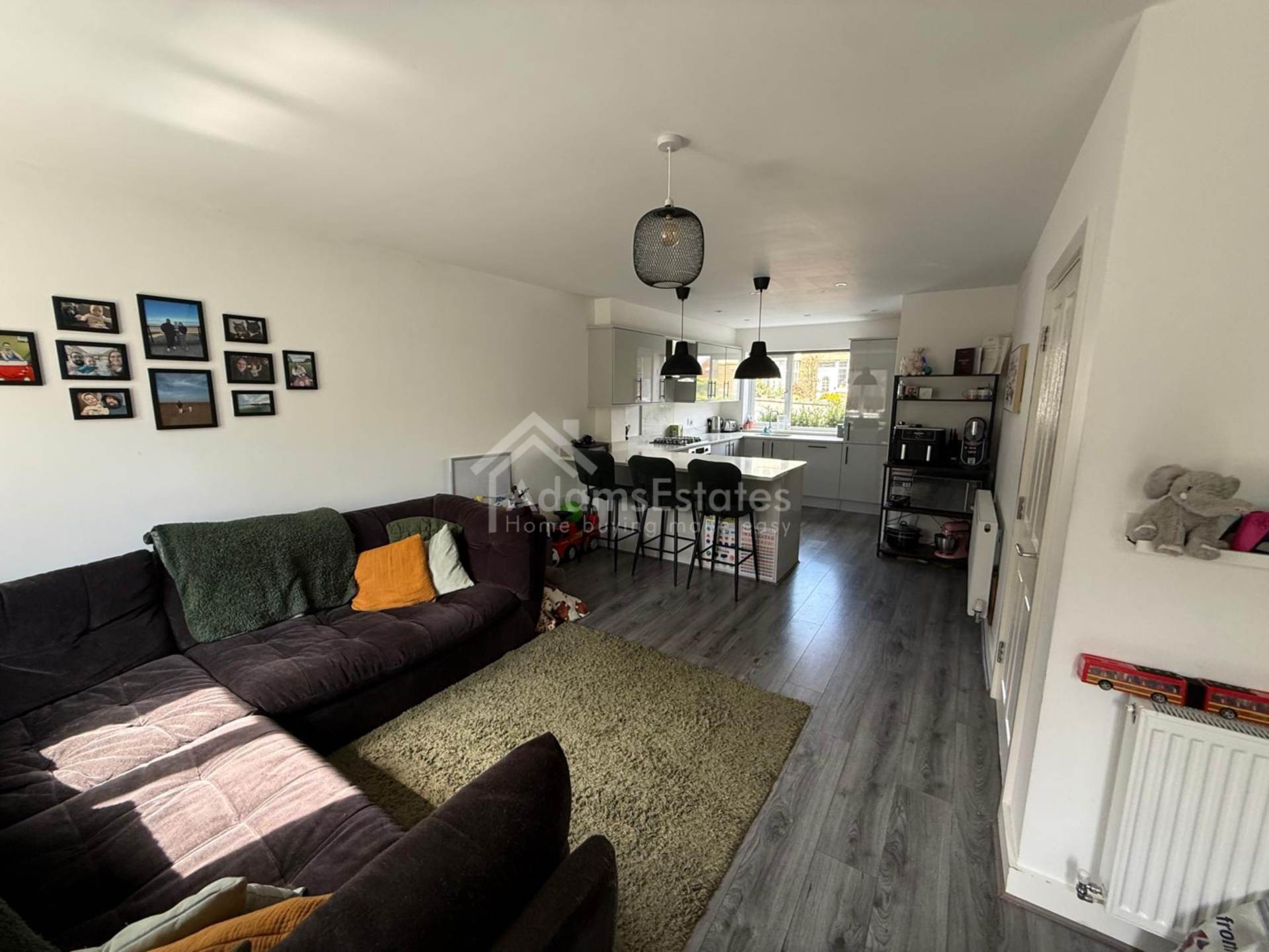 Hillcrest Court, Dewsbury, Image 5