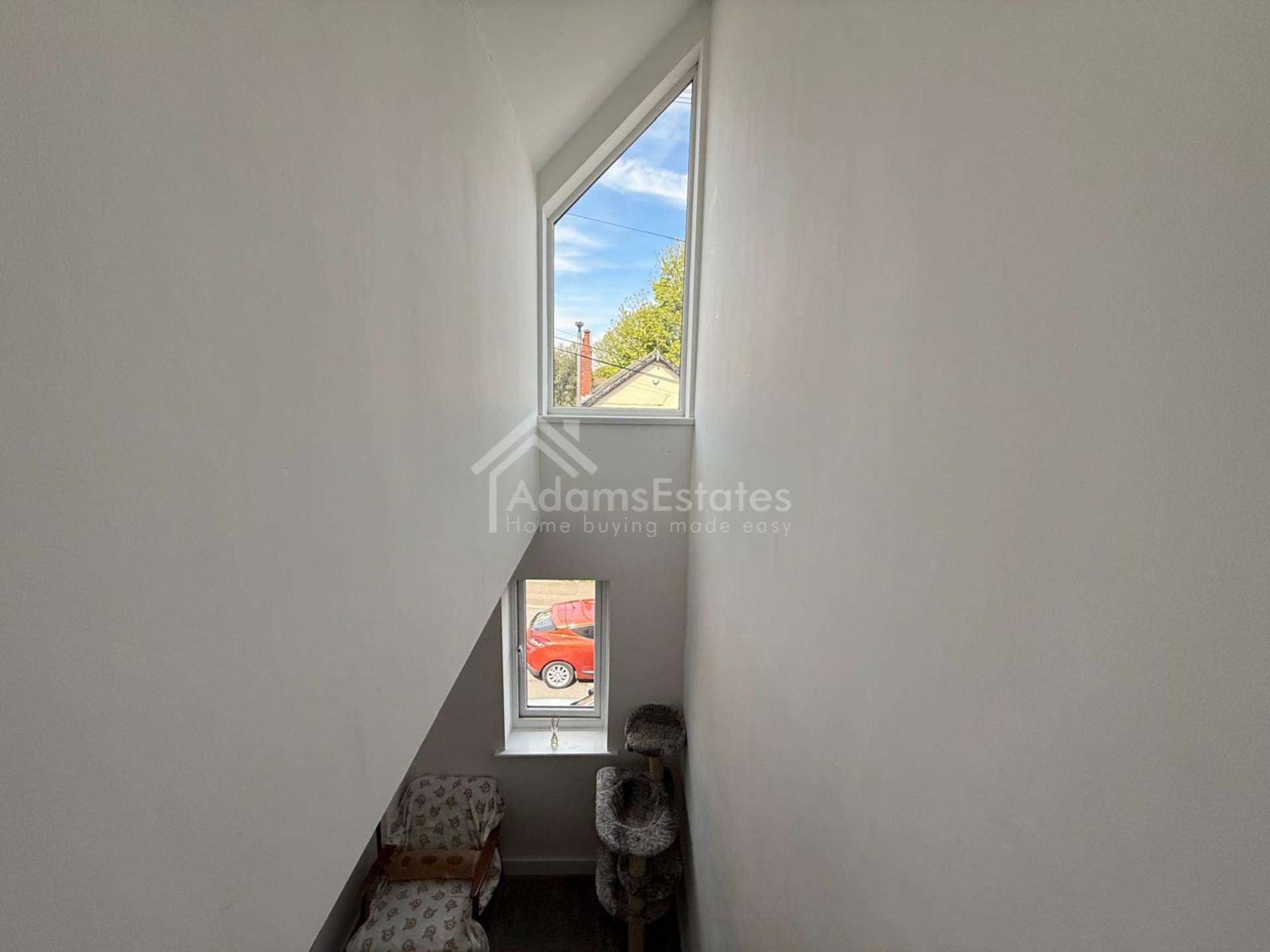 Hillcrest Court, Dewsbury, Image 7