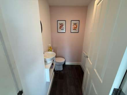 Hillcrest Court, Dewsbury, Image 14