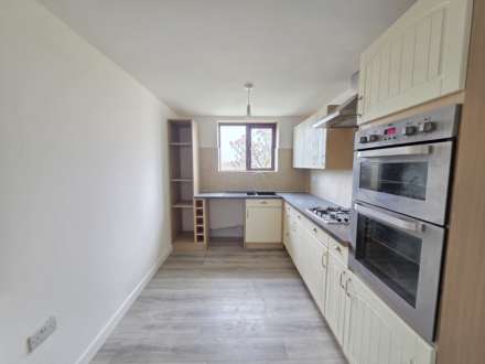 Elder Drive, Dewsbury, Image 4