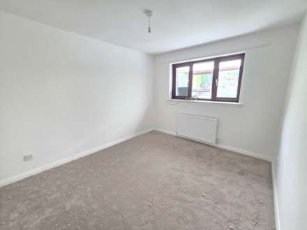 Elder Drive, Dewsbury, Image 8