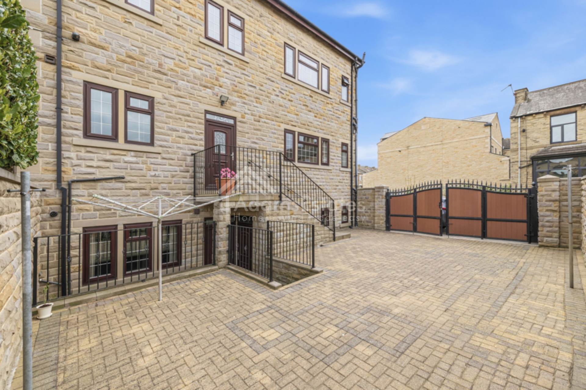 Warren Street, Dewsbury, Image 35