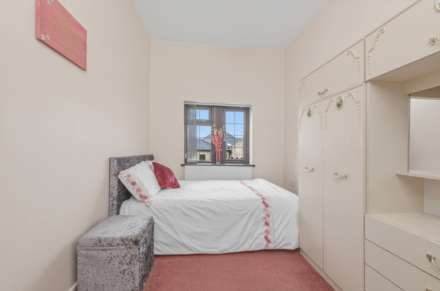 Warren Street, Dewsbury, Image 19