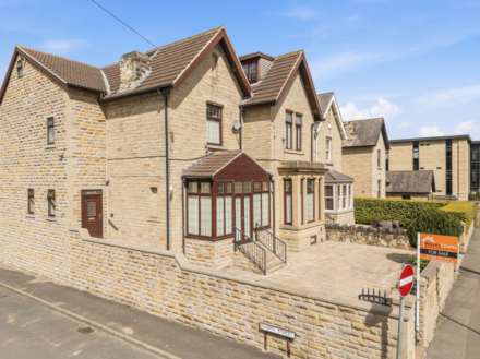 Warren Street, Dewsbury, Image 4