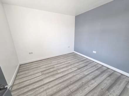 Garden Terrace, Dewsbury, Image 5