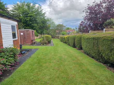 Highfield Mount, Dewsbury, Image 10