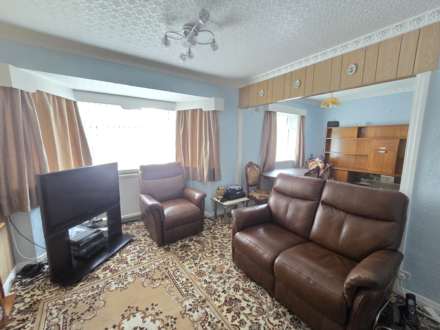Highfield Mount, Dewsbury, Image 5