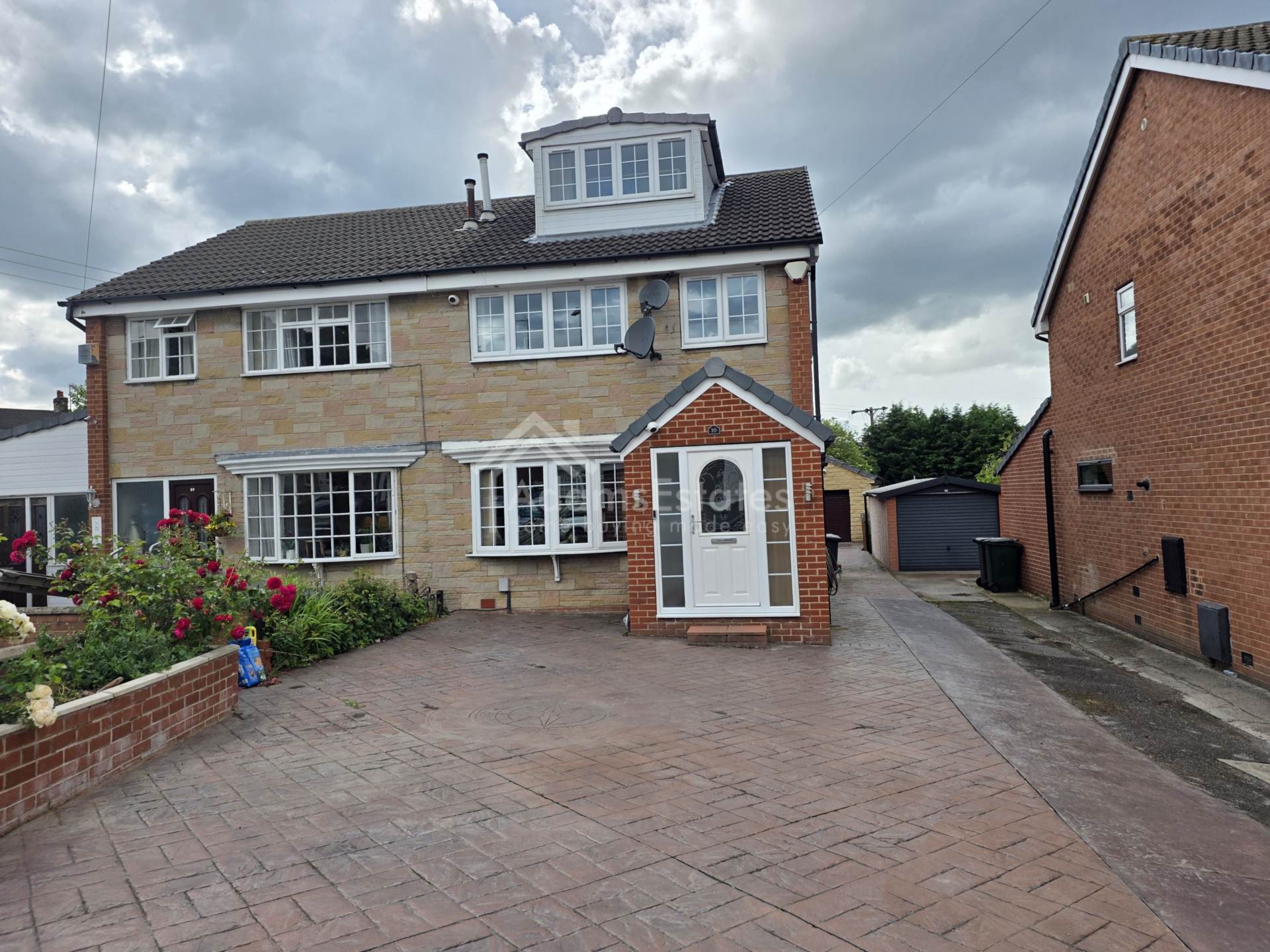 St Annes Close, Dewsbury, Image 2