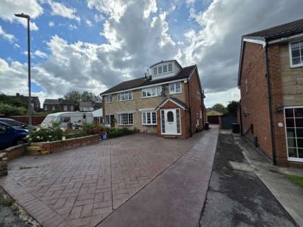 Property For Sale St Annes Close, Dewsbury