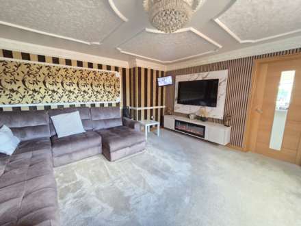 St Annes Close, Dewsbury, Image 6