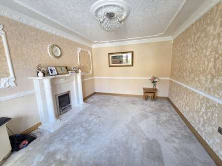 St Annes Close, Dewsbury, Image 8