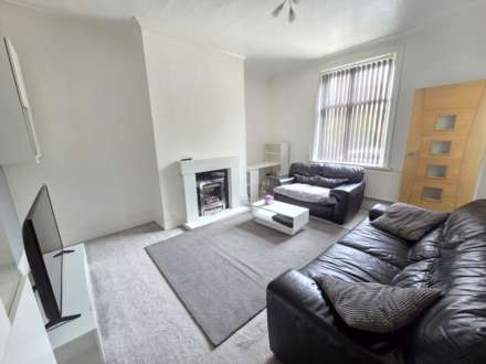Victoria Road, Dewsbury, Image 3