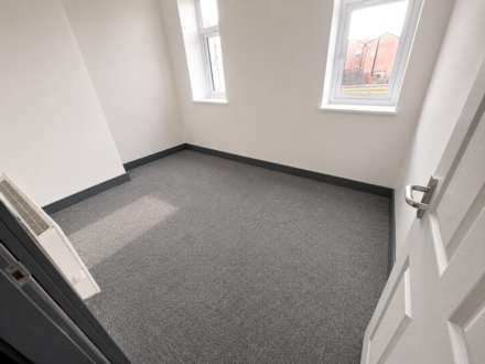 North Road, Dewsbury, Image 5