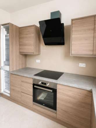 North Road, Dewsbury, Image 6