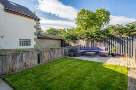 Orchard Croft, Dewsbury, Image 10