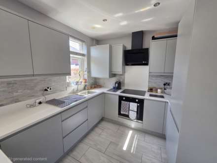 Castle Crescent, Dewsbury, Image 3