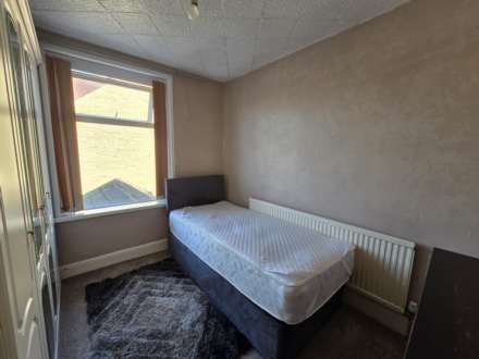 Thornhill Street, Dewsbury, Image 6