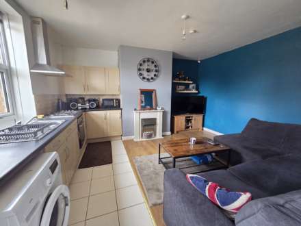 Edge Lane, Dewsbury, Image 3