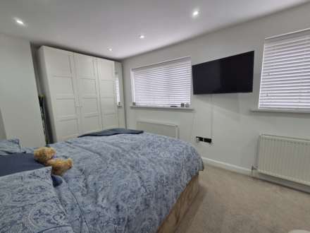 Moorcroft Drive, Dewsbury, Image 6