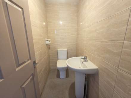 Savile Rd, Dewsbury, Image 10