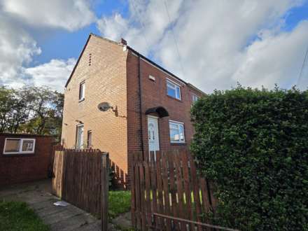 Property For Rent Hyrstlands Rd, Batley