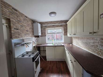 Hyrstlands Rd, Batley, Image 3