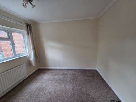 Hyrstlands Rd, Batley, Image 5