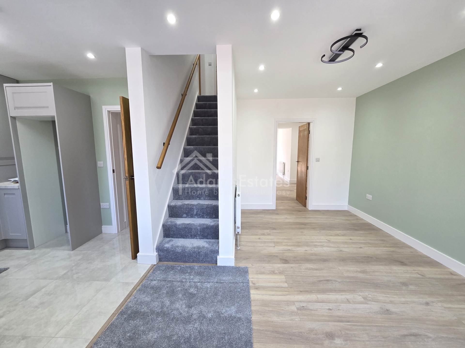 Ullswater Avenue, Dewsbury, Image 5