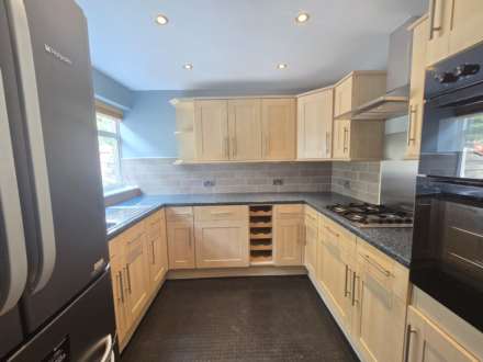 Clough Drive, Batley, Image 2