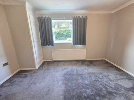 Clough Drive, Batley, Image 7