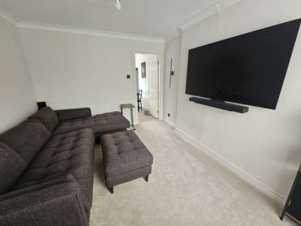 Wheat Close, Dewsbury, Image 3