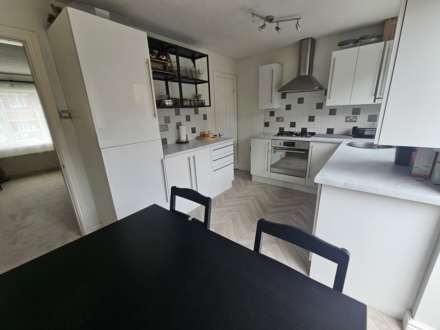 Wheat Close, Dewsbury, Image 5