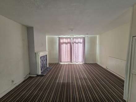 The Drive, Batley, Image 3
