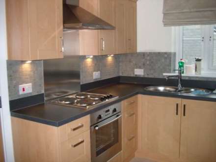 Rotary Close, Dewsbury, Image 4