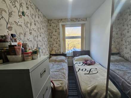 Park View, Dewsbury, Image 11