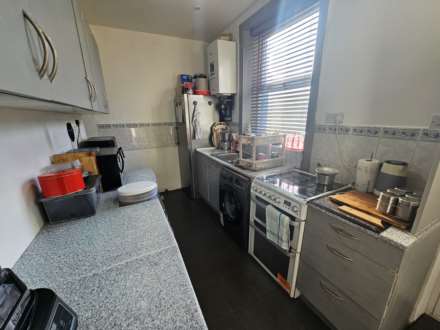 Park View, Dewsbury, Image 2