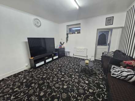 Park View, Dewsbury, Image 5